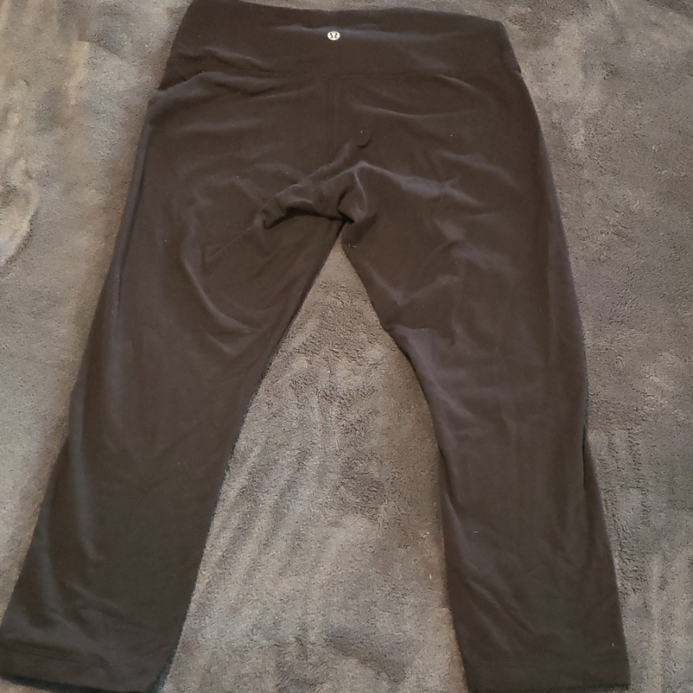 Lululemon Black Wunder Under Crop